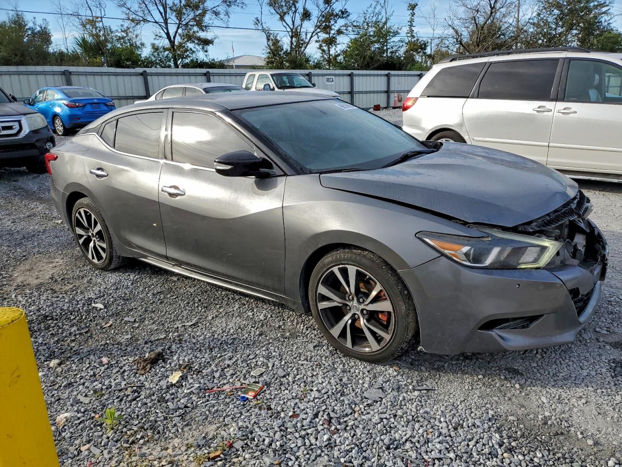 2017 NISSAN MAXIMA 3.5S photo 4