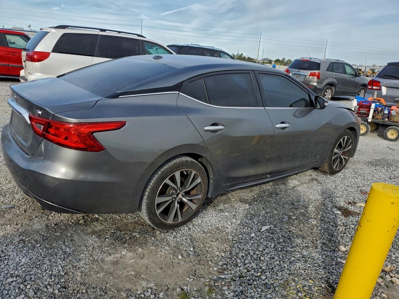 2017 NISSAN MAXIMA 3.5S photo 3