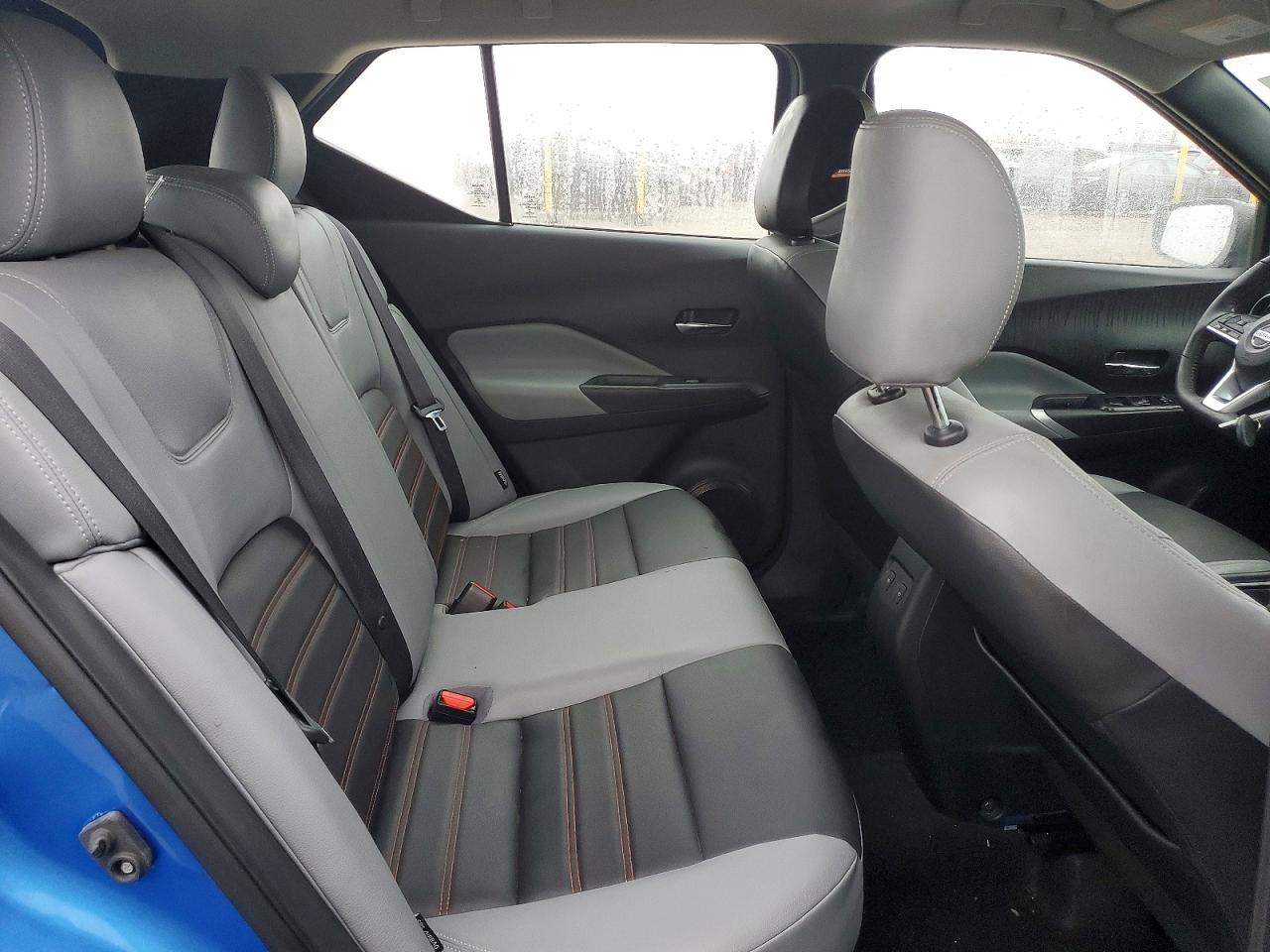 2021 NISSAN KICKS SR photo 10