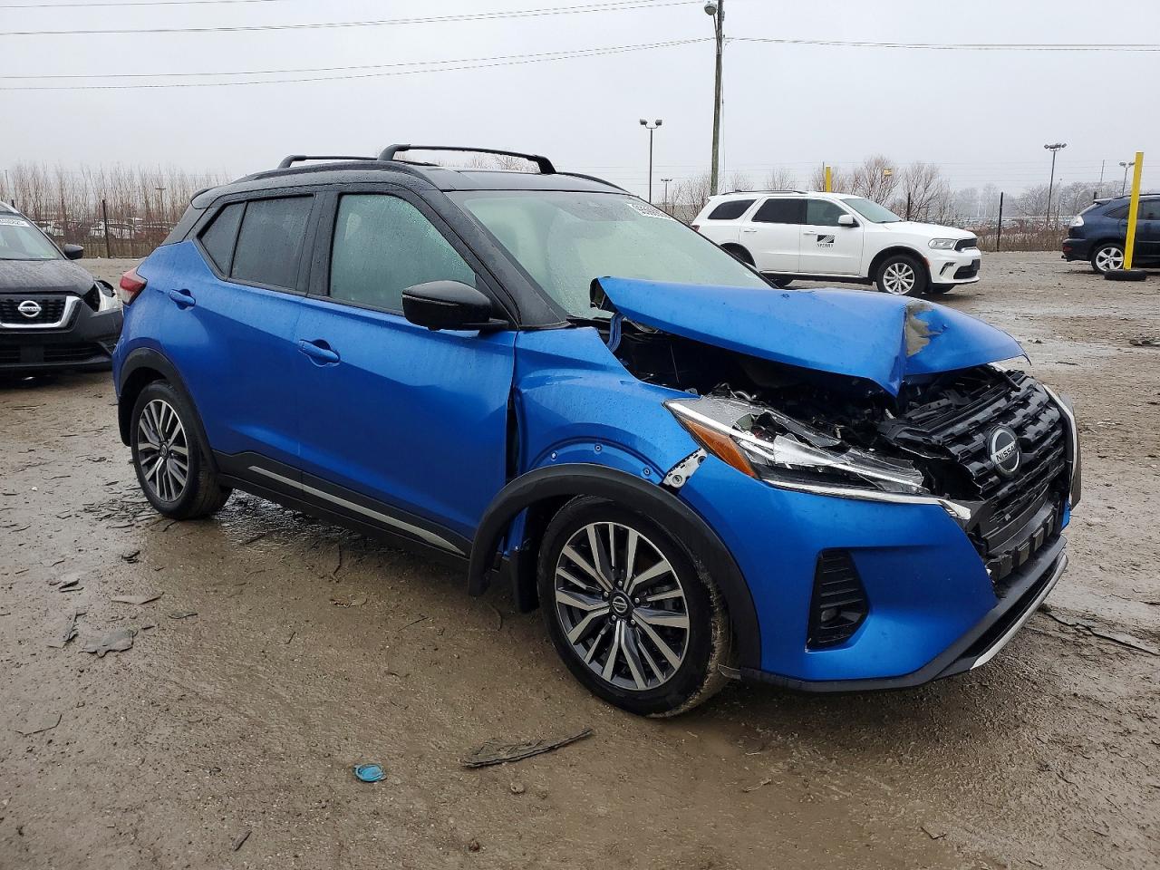 2021 NISSAN KICKS SR photo 4