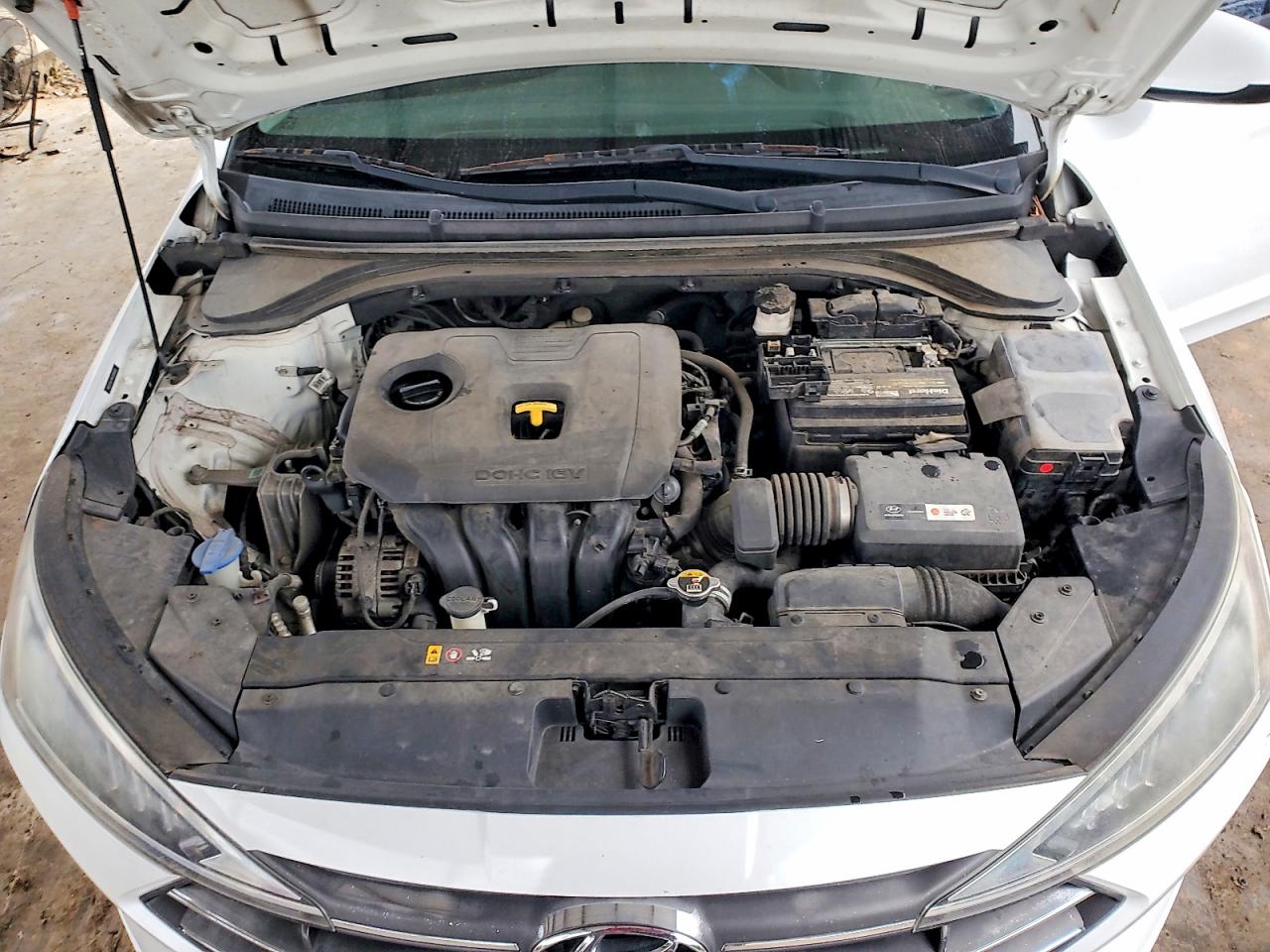 2019 HYUNDAI ELANTRA SE photo 11
