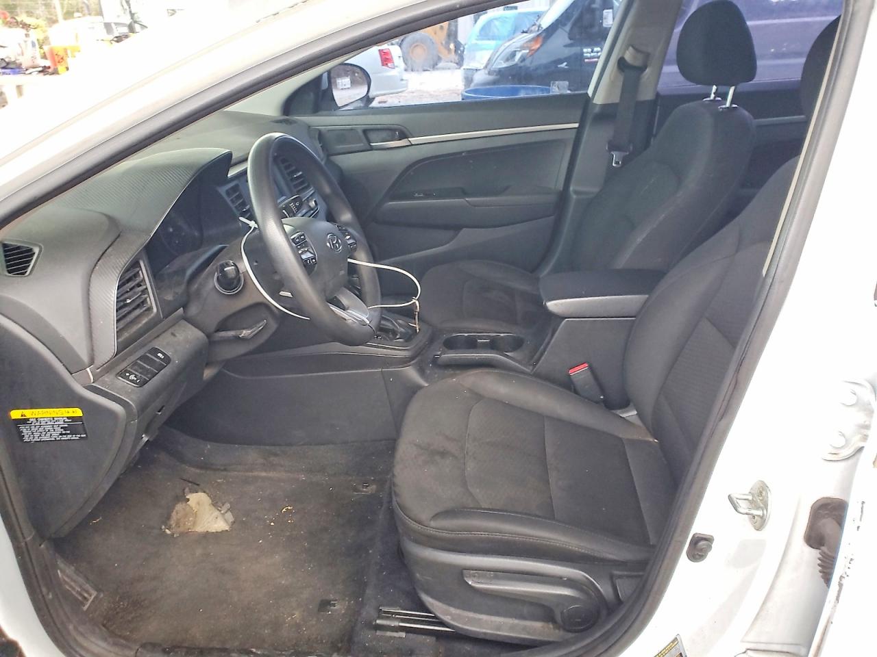 2019 HYUNDAI ELANTRA SE photo 7