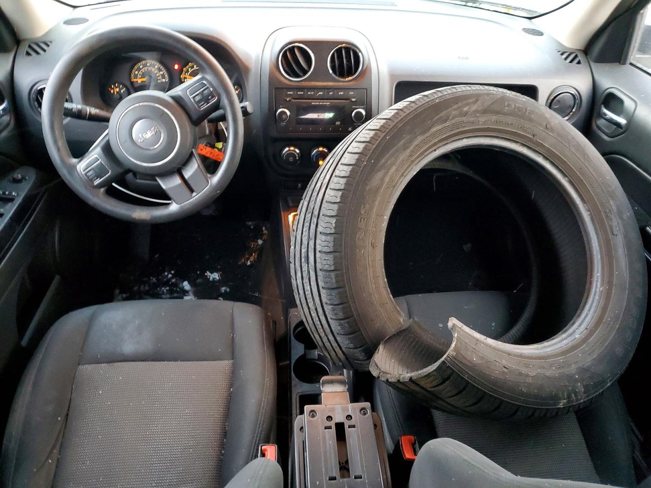 2014 JEEP PATRIOT SPORT photo 8