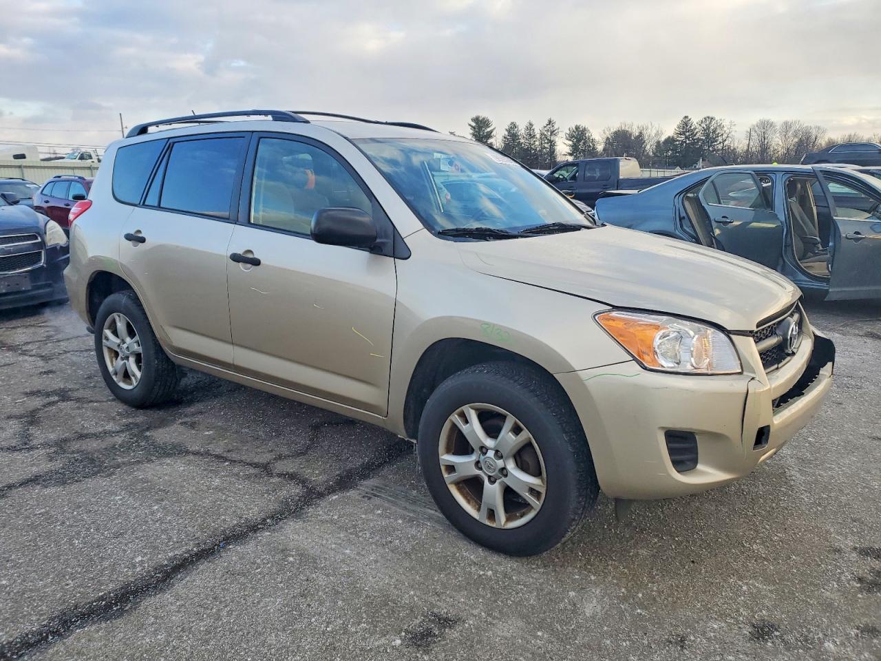 2010 TOYOTA RAV4 photo 4