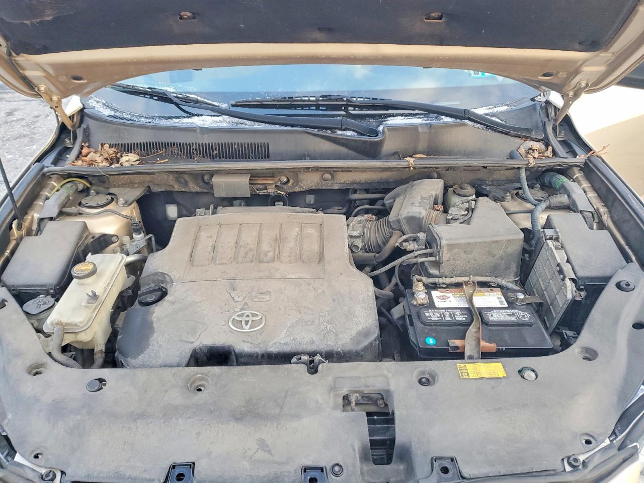 2010 TOYOTA RAV4 photo 12