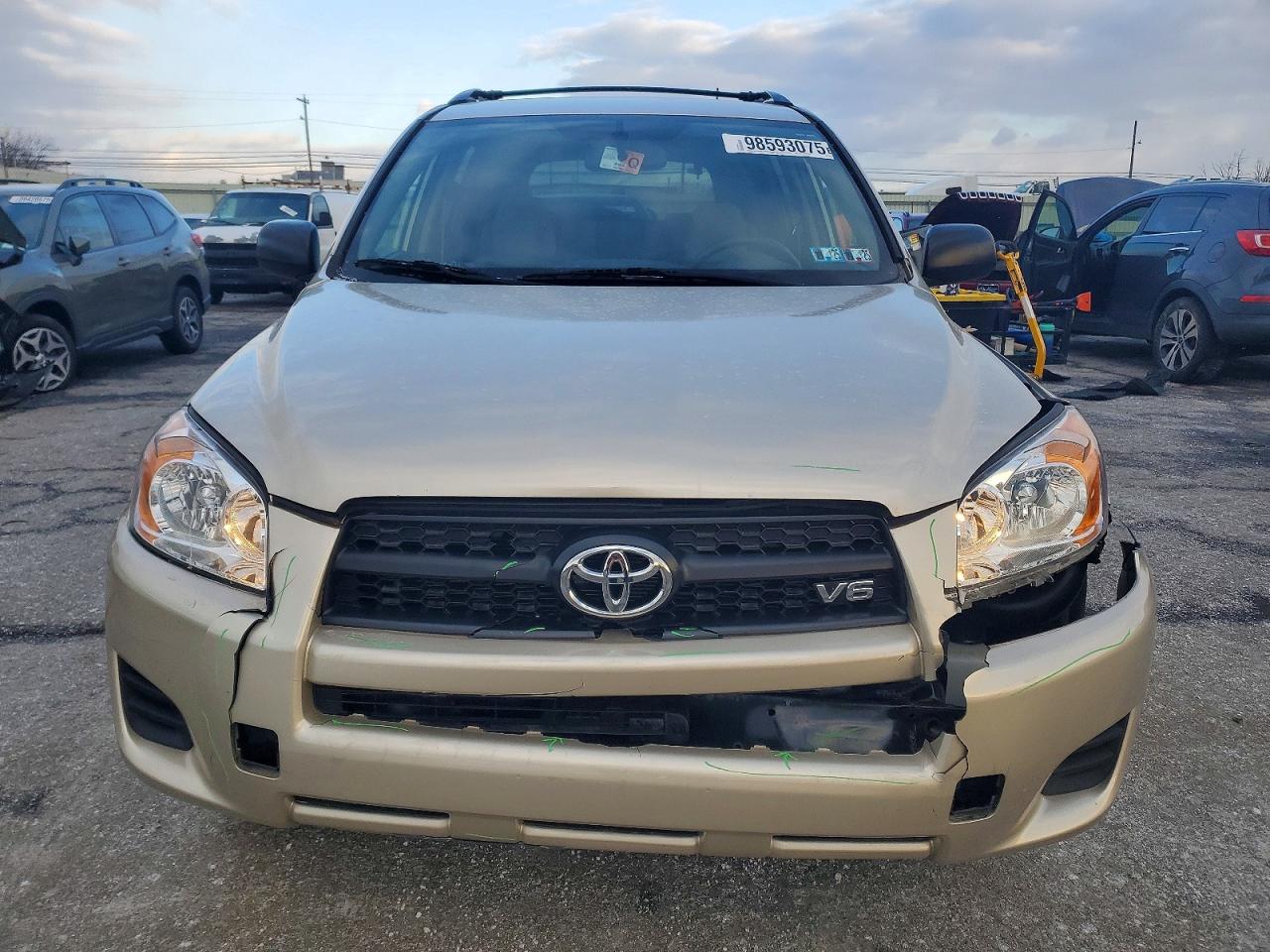 2010 TOYOTA RAV4 photo 5