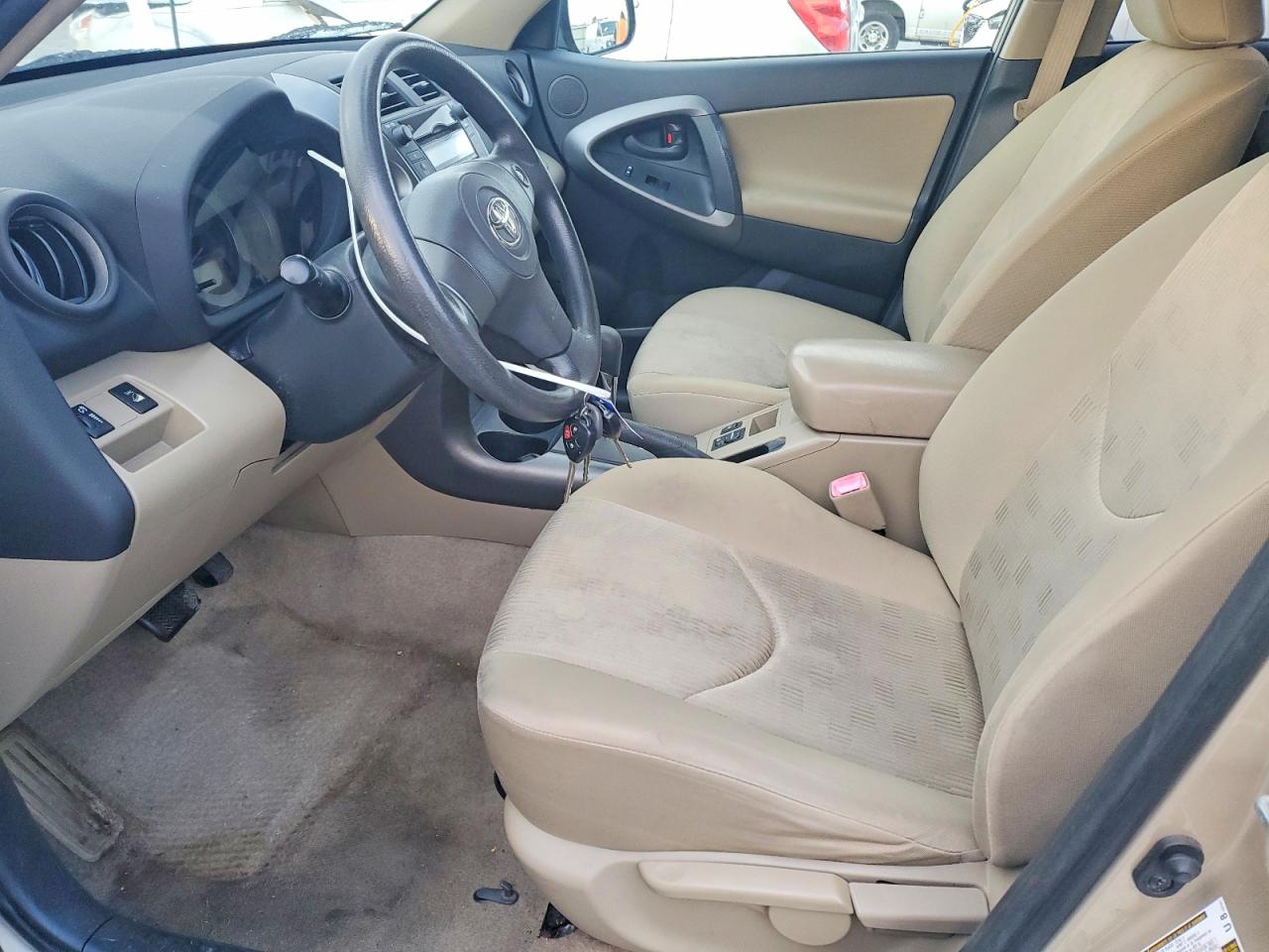 2010 TOYOTA RAV4 photo 7
