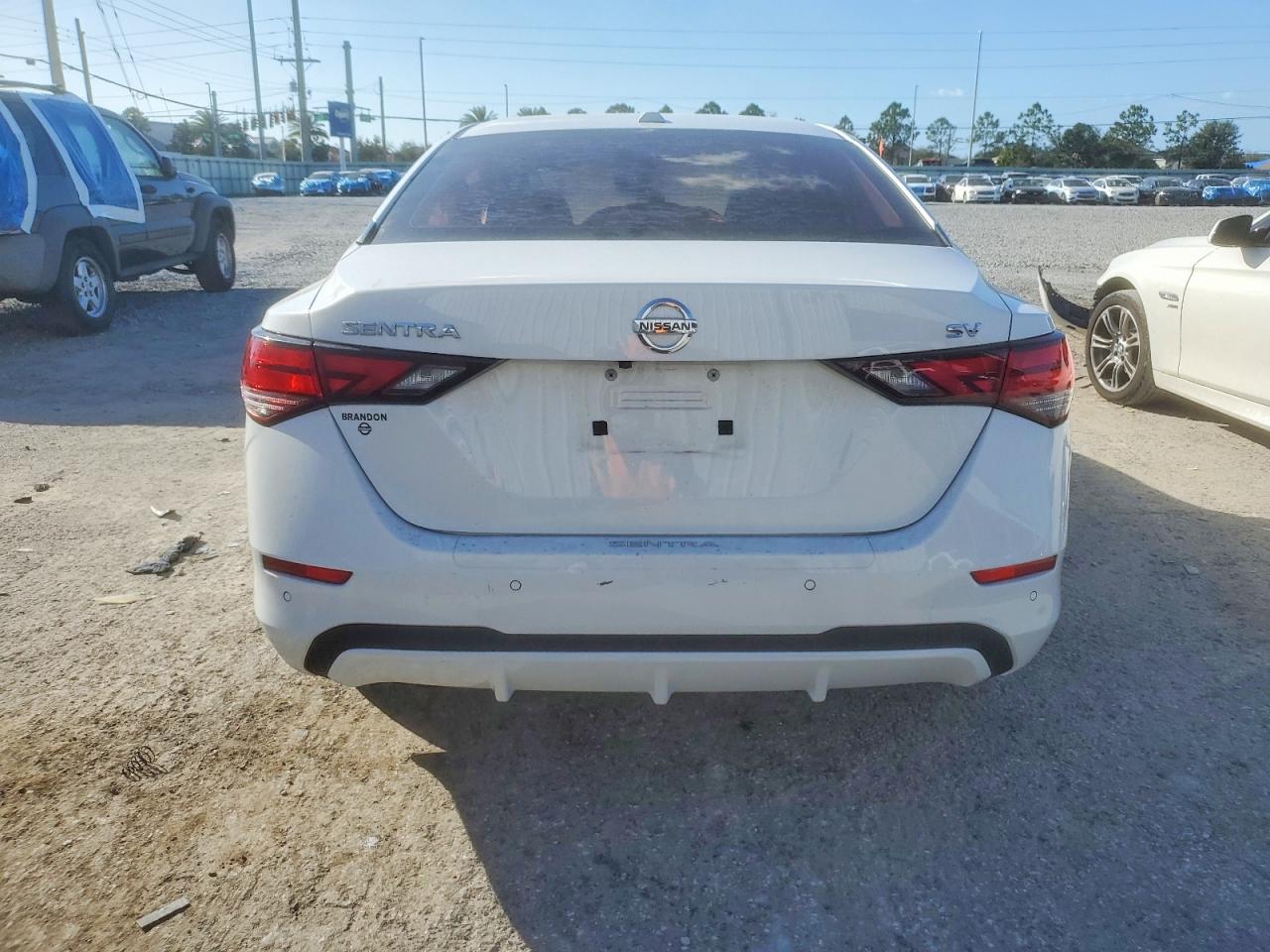 2022 NISSAN SENTRA SV photo 6