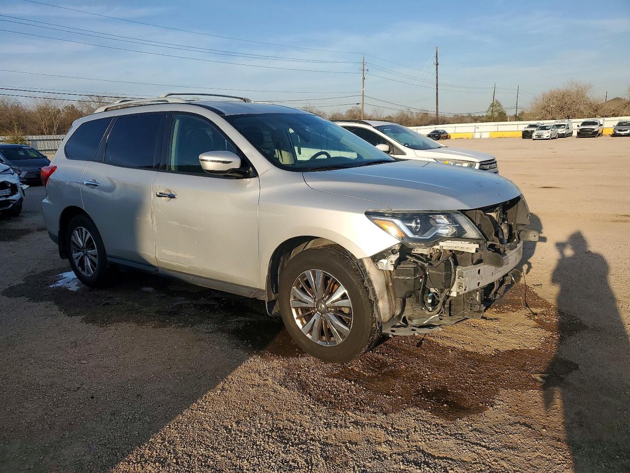 2020 NISSAN PATHFINDER SV photo 4