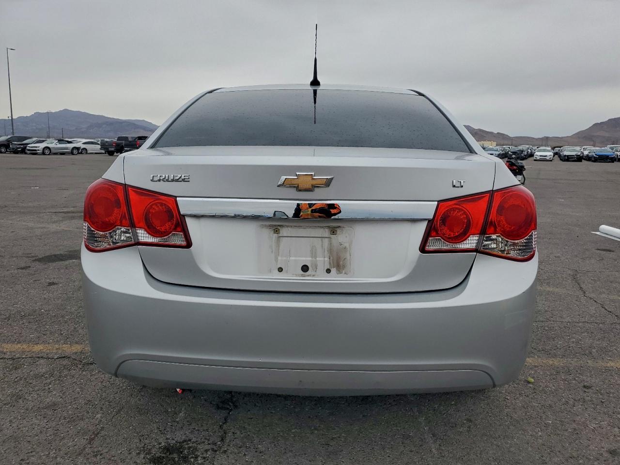 2013 CHEVROLET CRUZE LT photo 6