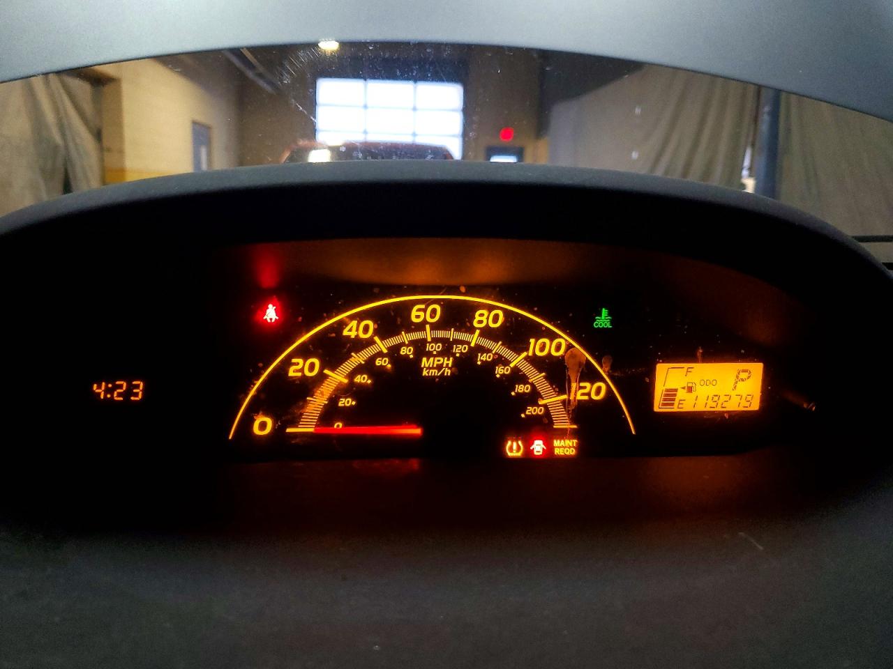 2010 TOYOTA YARIS photo 9