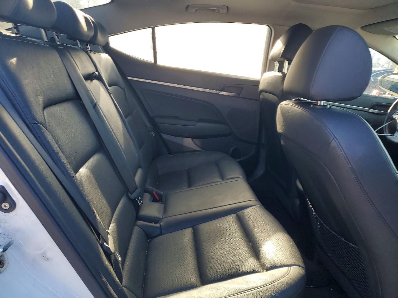 2018 HYUNDAI ELANTRA SEL photo 10