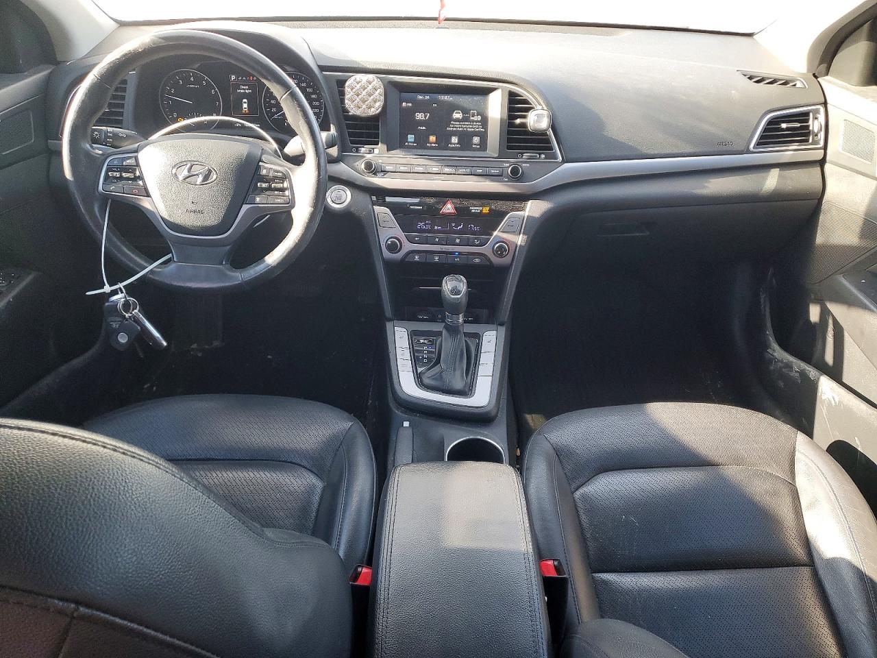 2018 HYUNDAI ELANTRA SEL photo 8