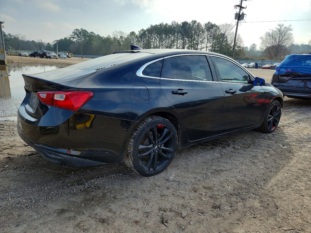 2018 CHEVROLET MALIBU LT photo 3