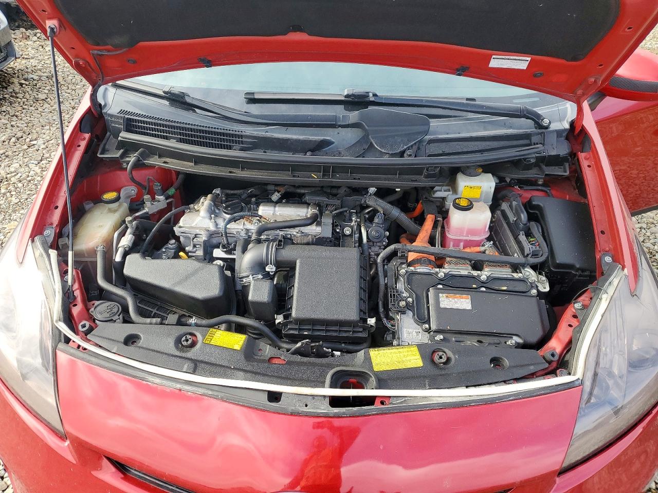 2013 TOYOTA PRIUS photo 11