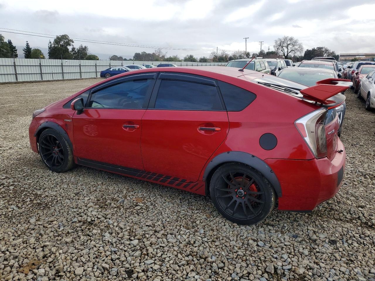 2013 TOYOTA PRIUS photo 2