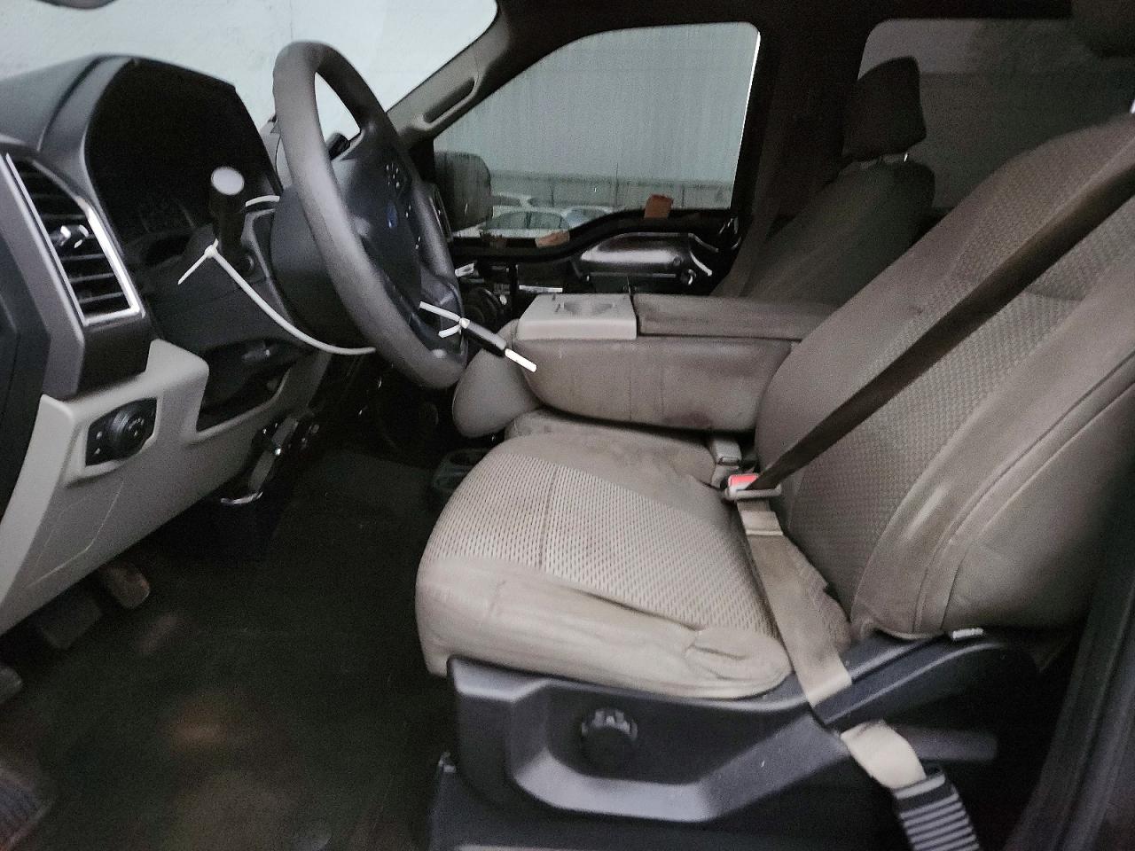 2015 FORD F150 SUPERCREW photo 7