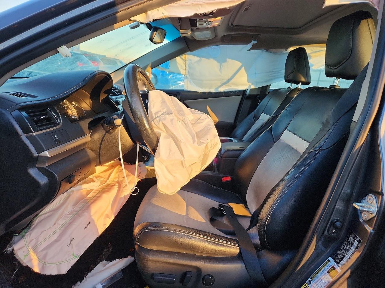 2012 TOYOTA CAMRY SE photo 7