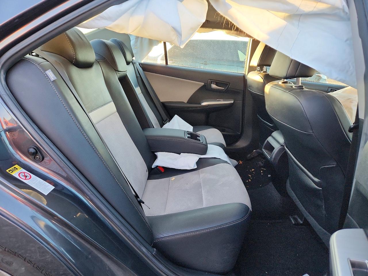 2012 TOYOTA CAMRY SE photo 10