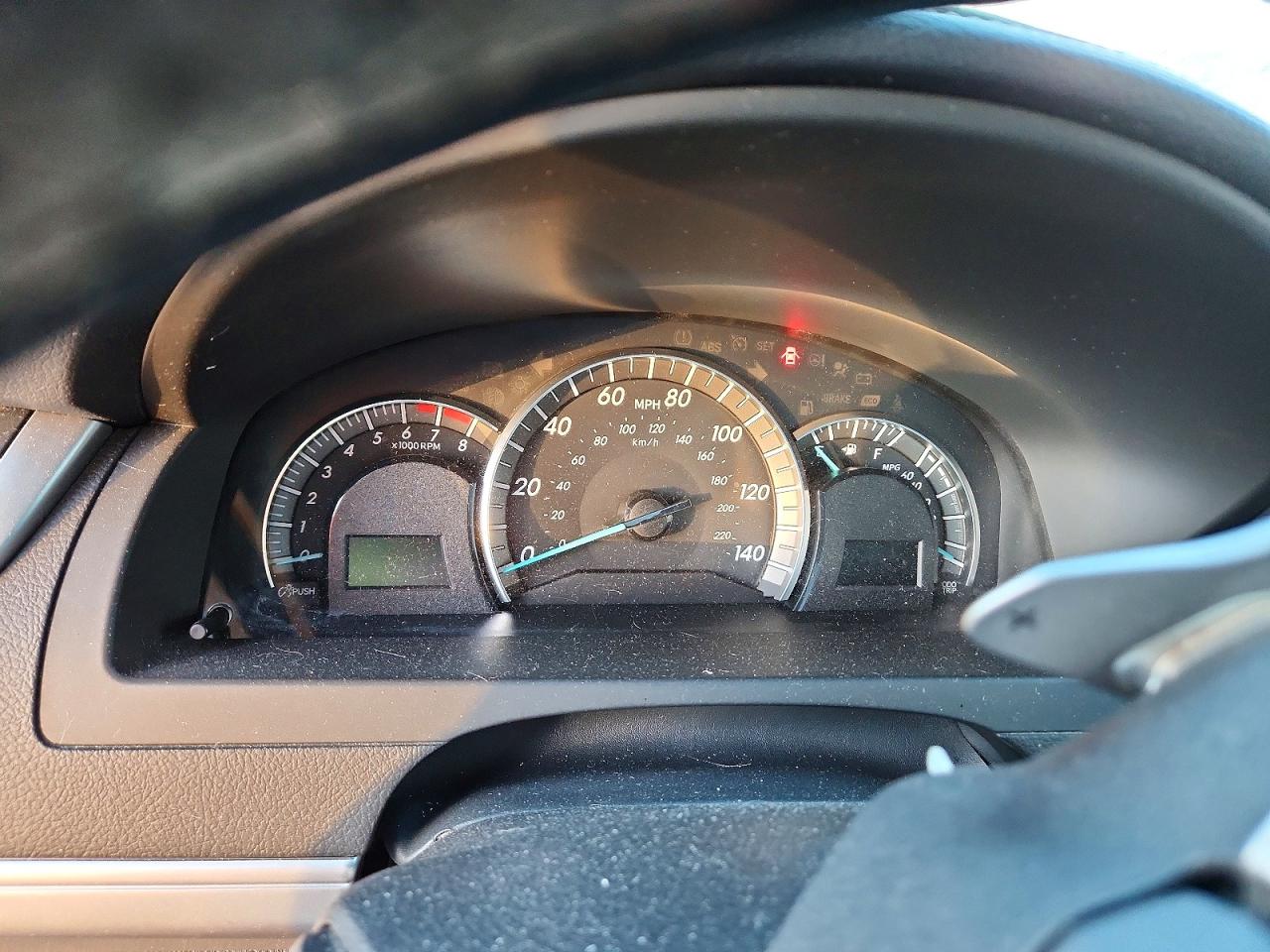 2012 TOYOTA CAMRY SE photo 9
