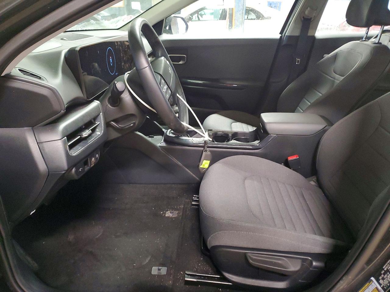 2025 KIA K4 EX photo 19