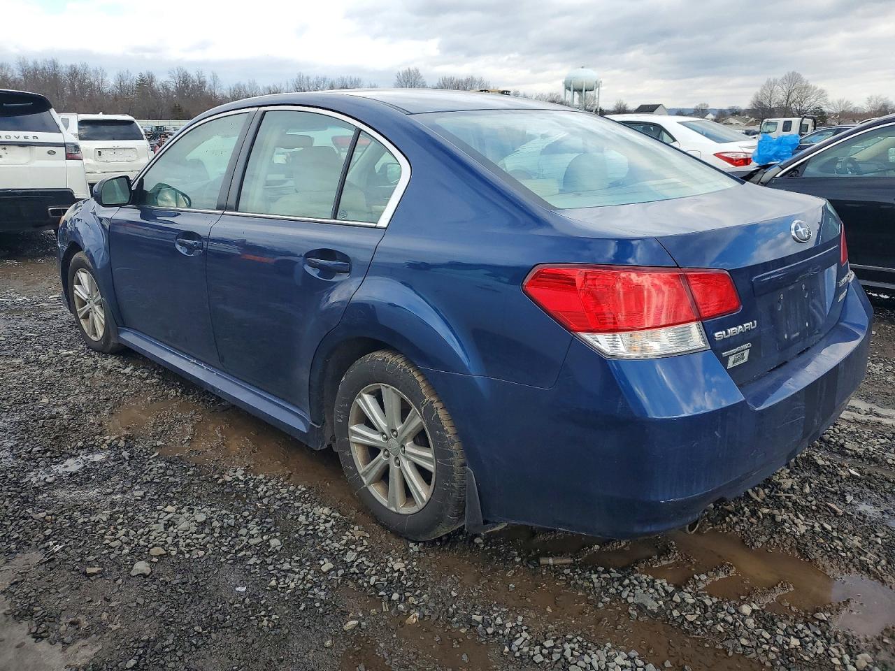 2010 SUBARU LEGACY 2.5I PREMIUM photo 2