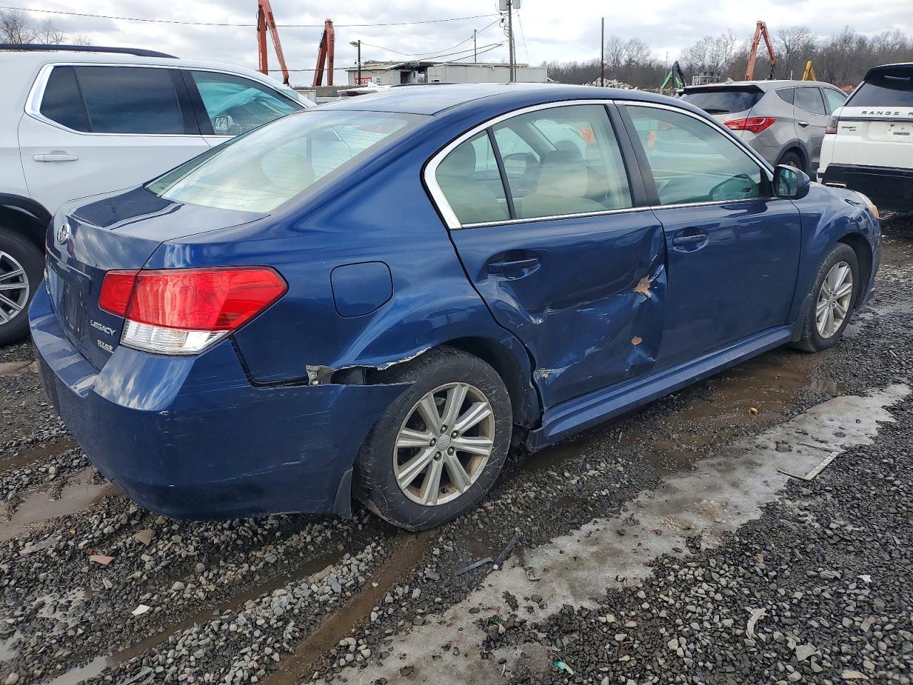 2010 SUBARU LEGACY 2.5I PREMIUM photo 3