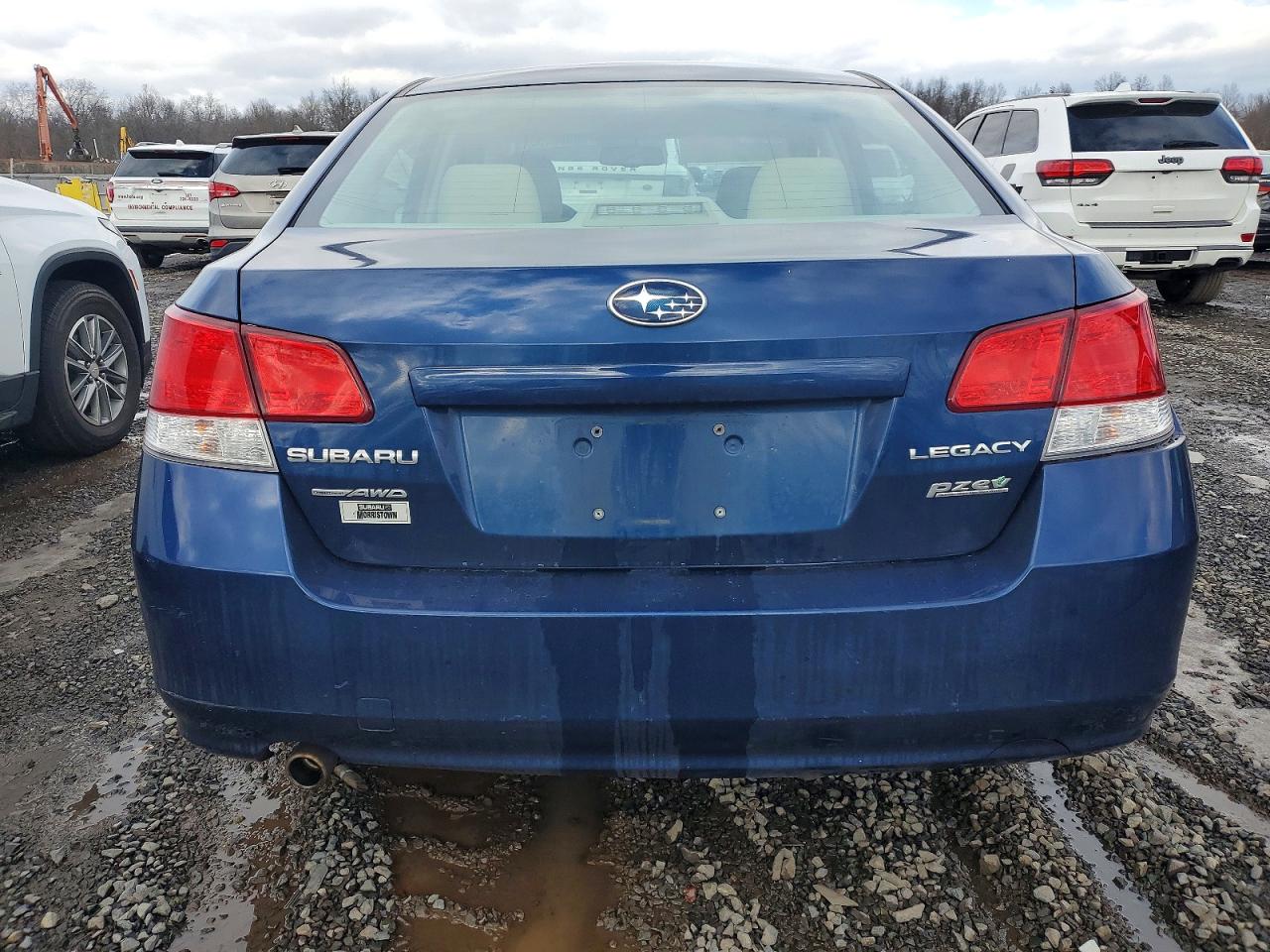 2010 SUBARU LEGACY 2.5I PREMIUM photo 6
