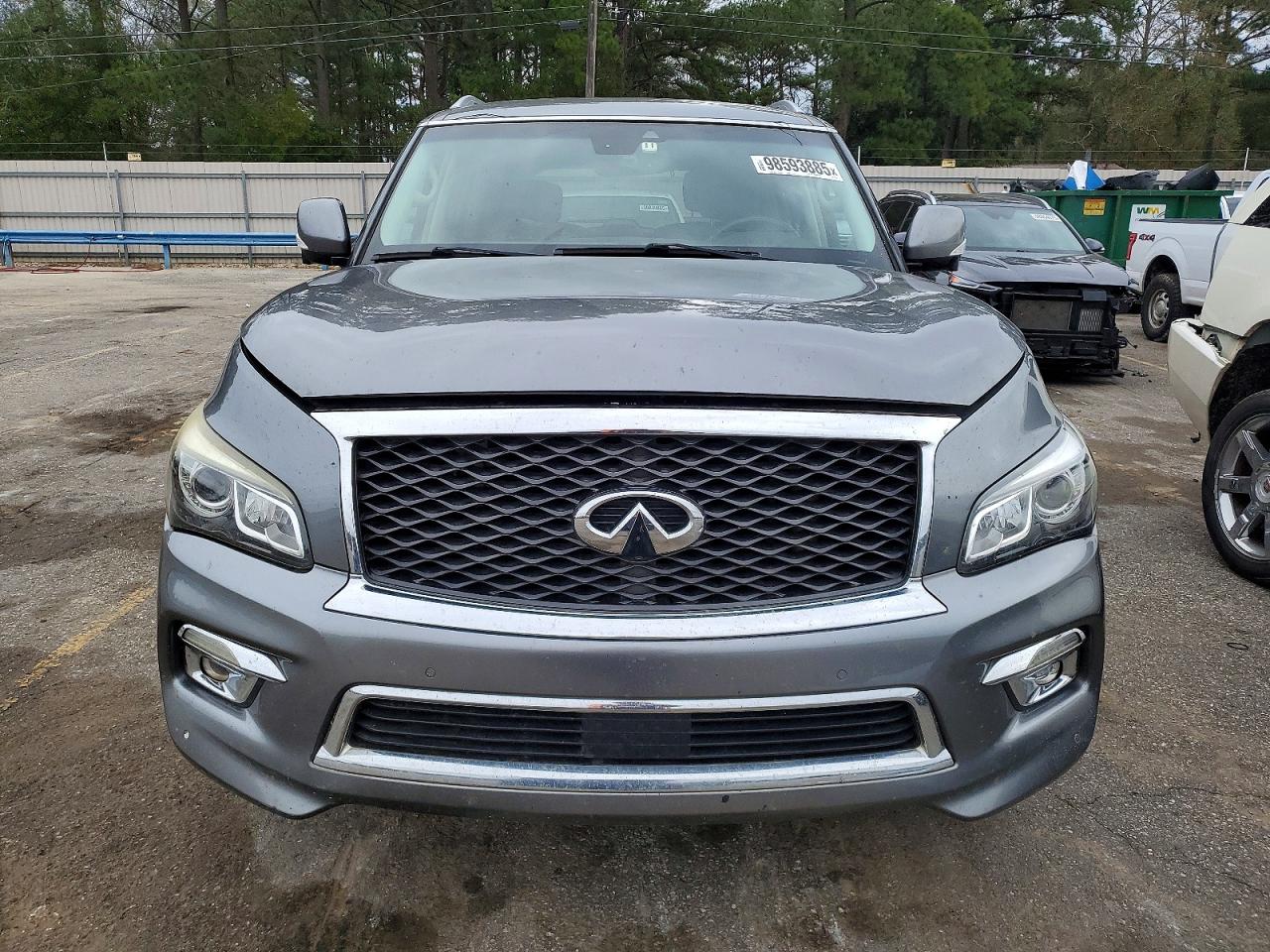 2017 INFINITI QX80 BASE photo 5