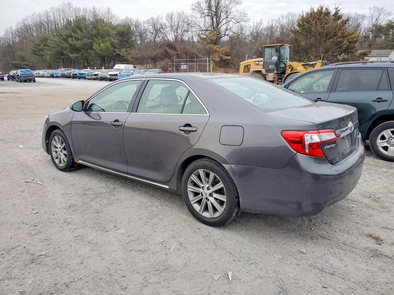 2012 TOYOTA CAMRY BASE photo 2