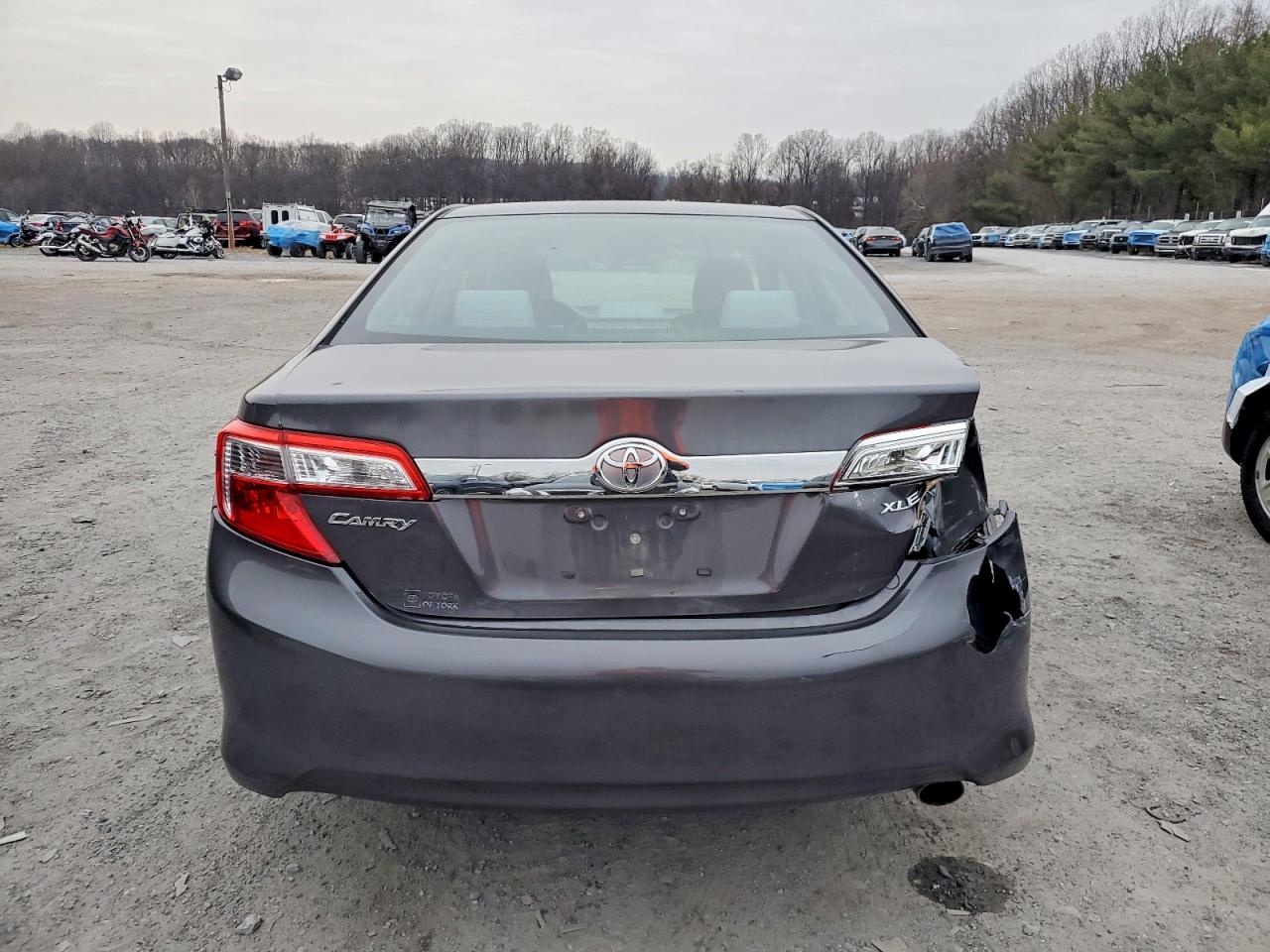 2012 TOYOTA CAMRY BASE photo 6