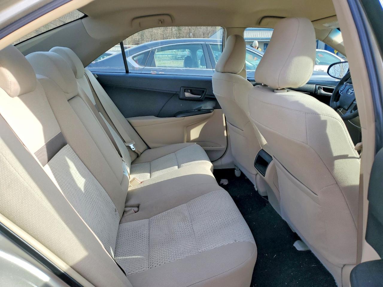 2014 TOYOTA CAMRY L photo 10