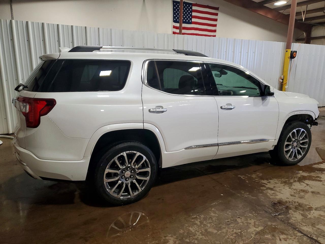 2023 GMC ACADIA DENALI photo 3