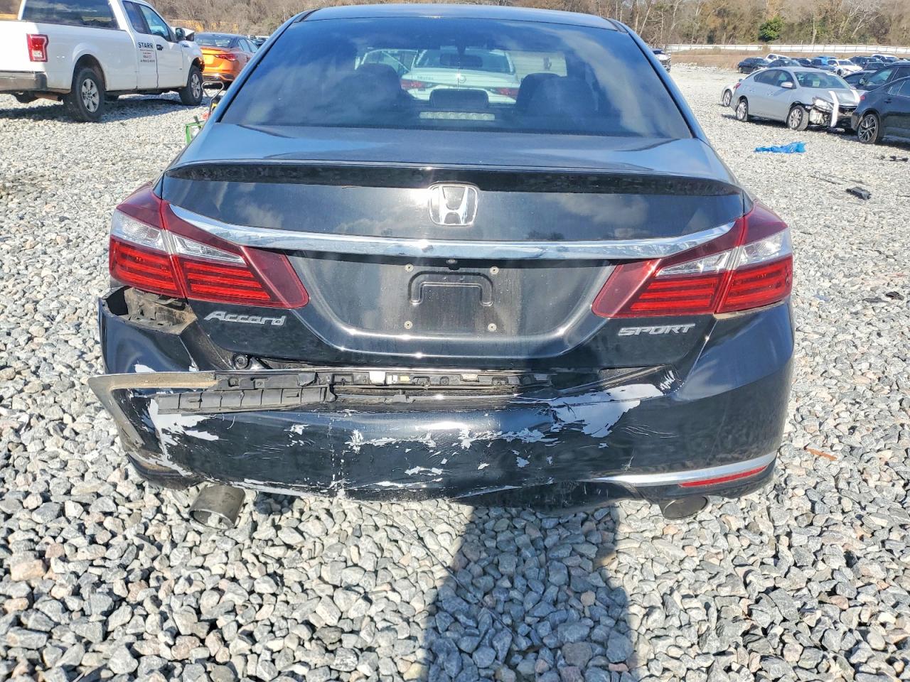 2017 HONDA ACCORD SPORT photo 6