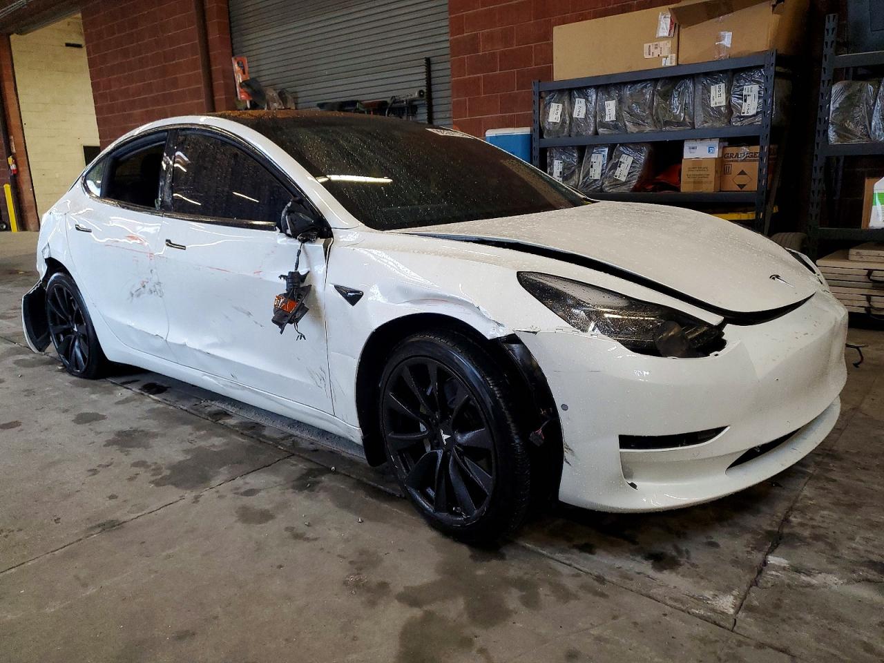 2018 TESLA MODEL 3 photo 4