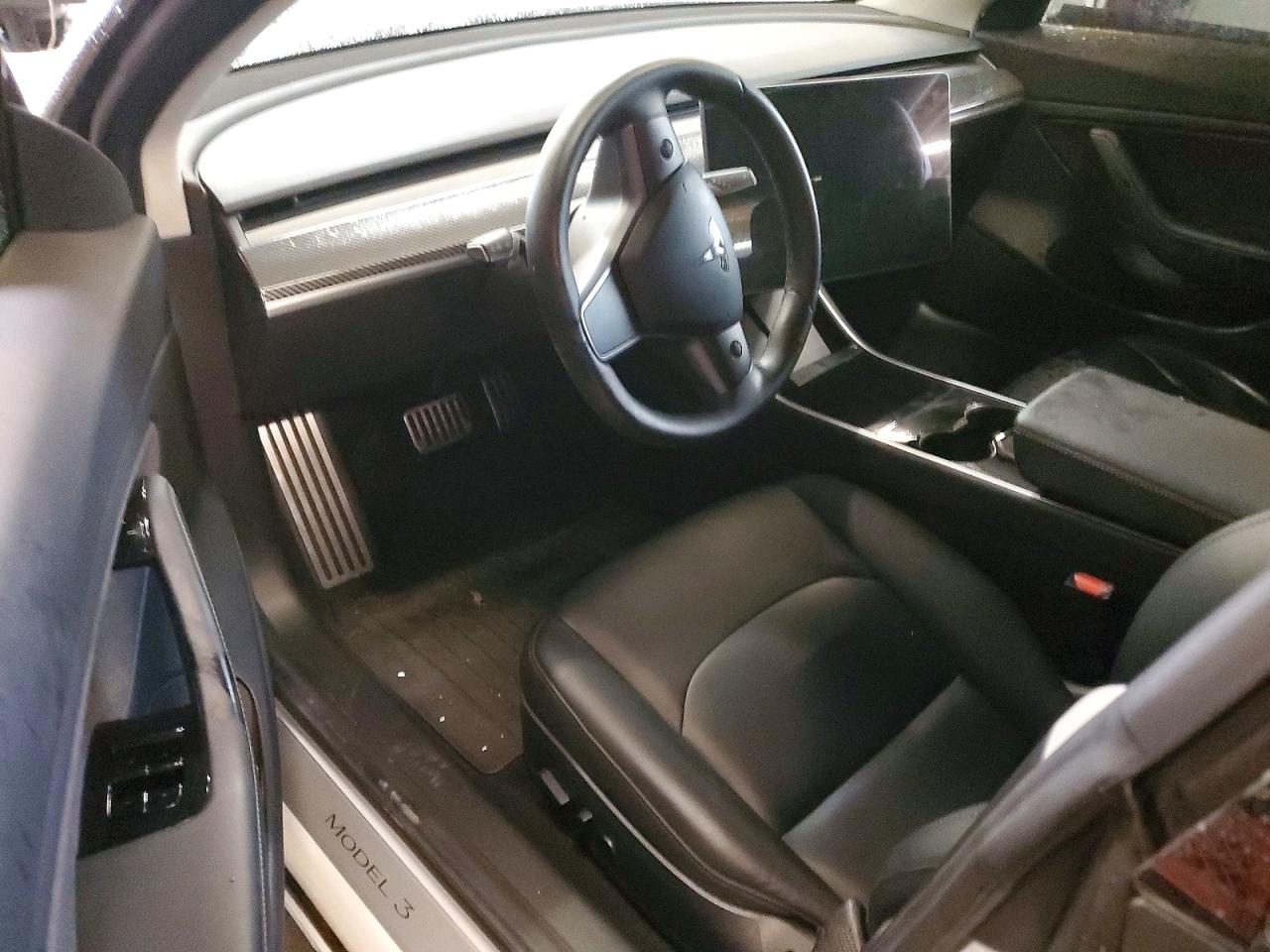 2018 TESLA MODEL 3 photo 8