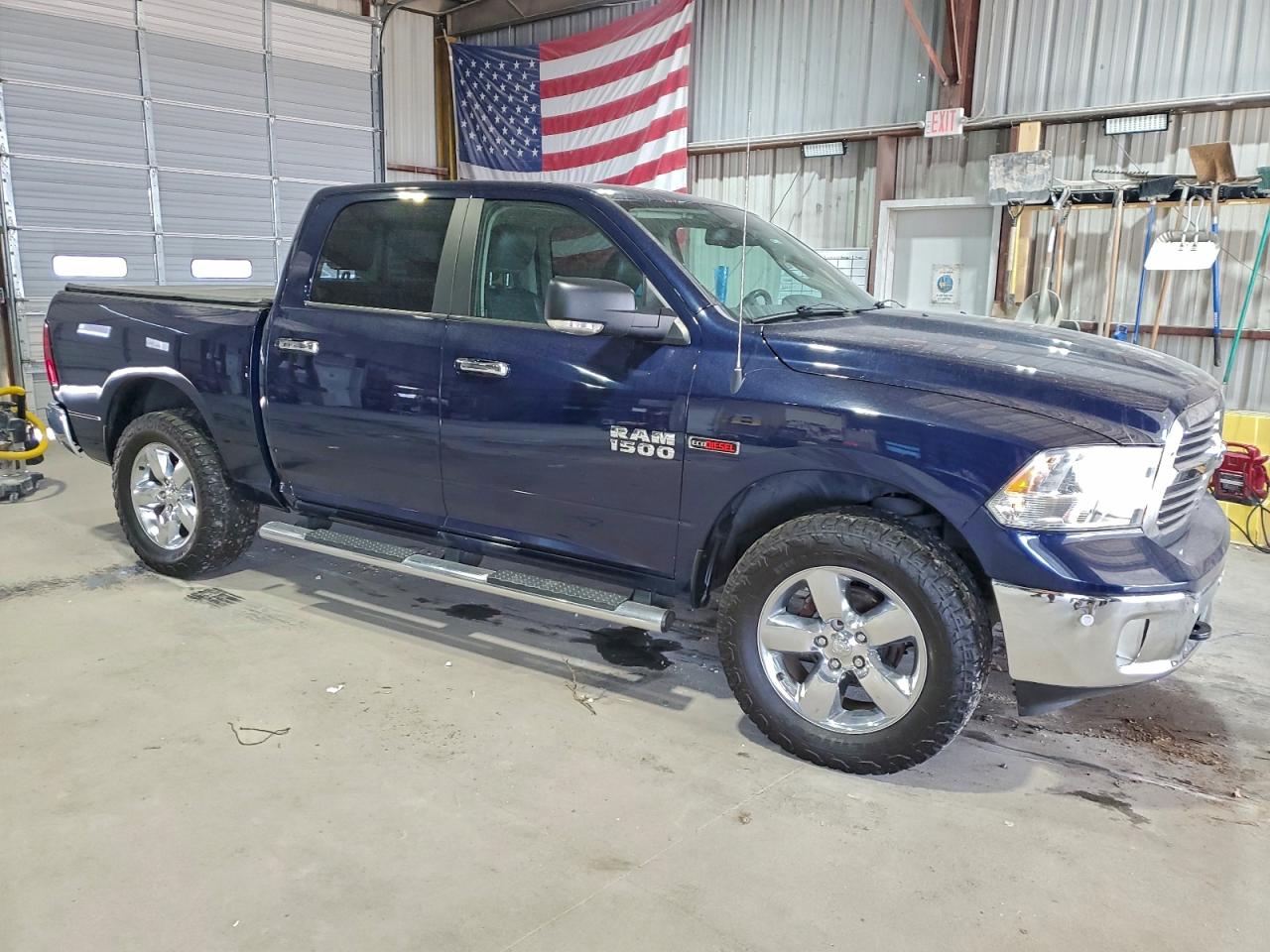2015 RAM 1500 SLT photo 4