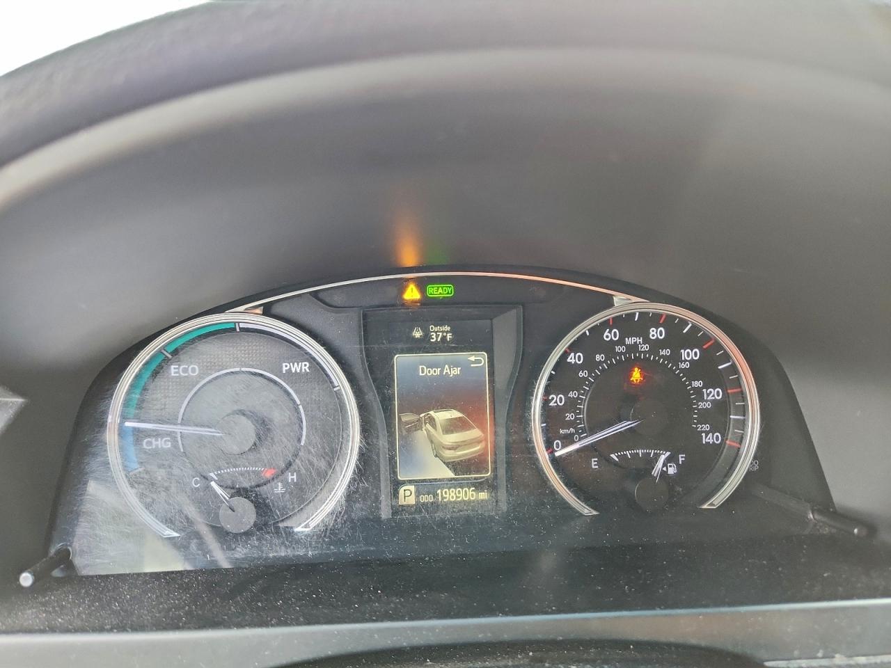 2015 TOYOTA CAMRY HYBRID photo 9