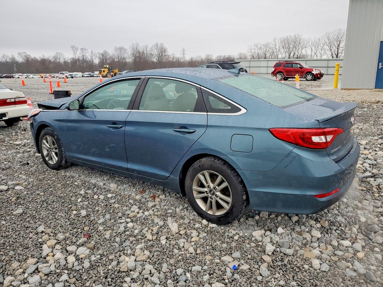 2015 HYUNDAI SONATA SE photo 2