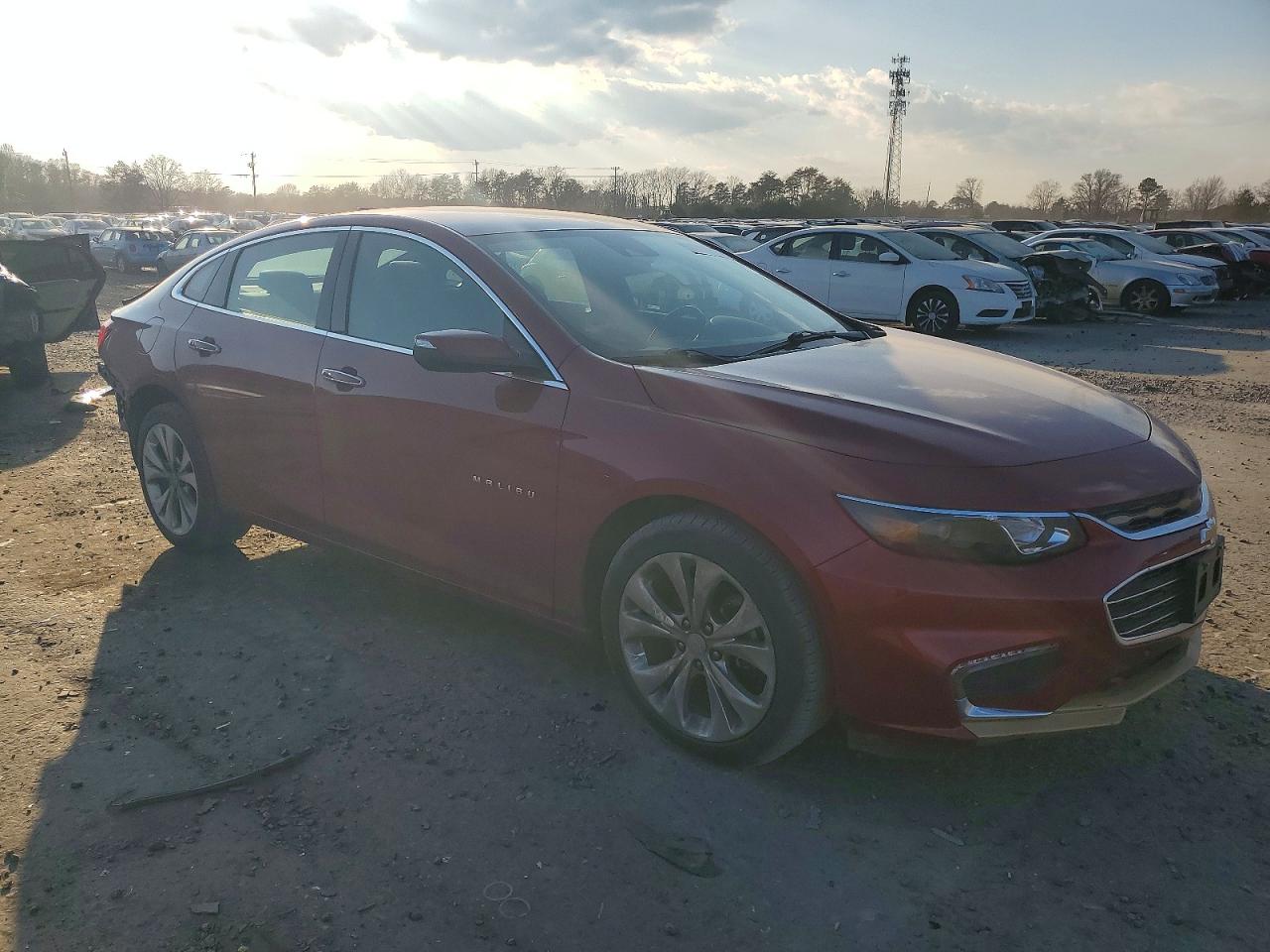 2018 CHEVROLET MALIBU PREMIER photo 4