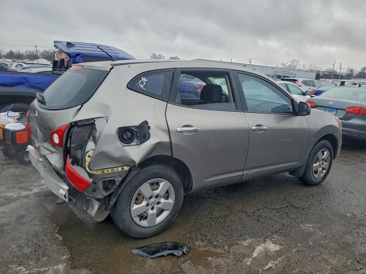 2010 NISSAN ROGUE S photo 3
