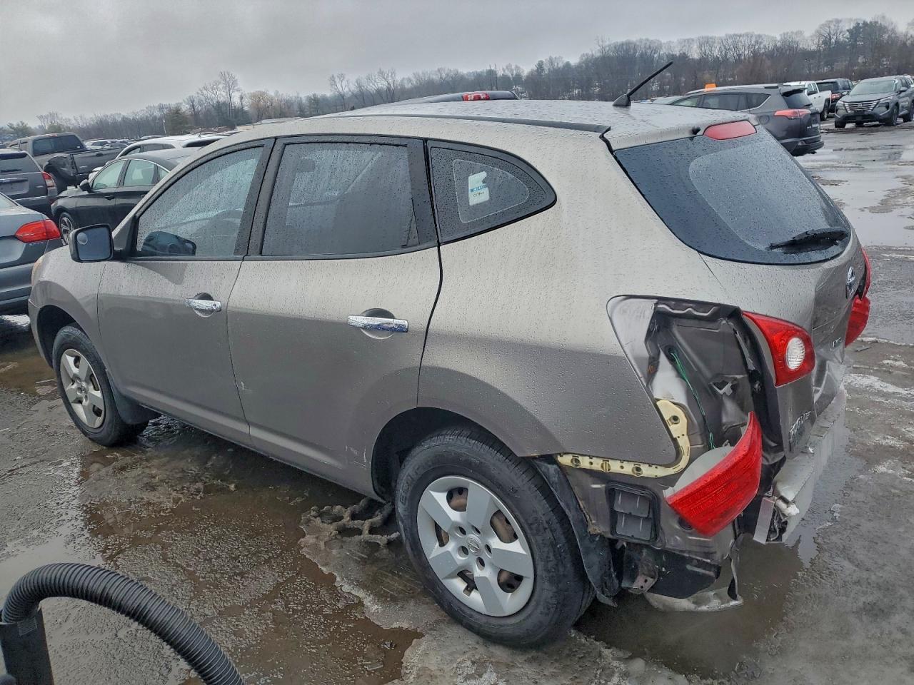 2010 NISSAN ROGUE S photo 2