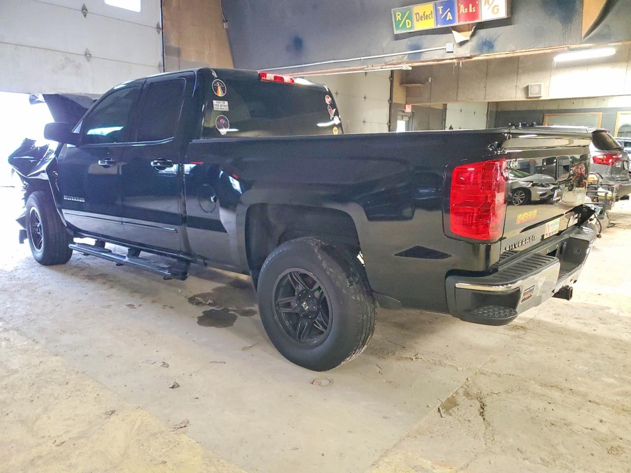 2018 CHEVROLET SILVERADO K1500 LT photo 2