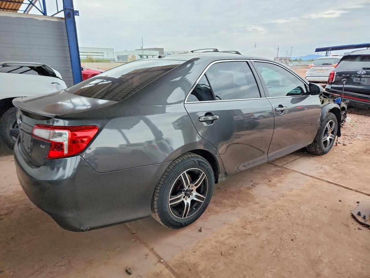 2012 TOYOTA CAMRY BASE photo 3