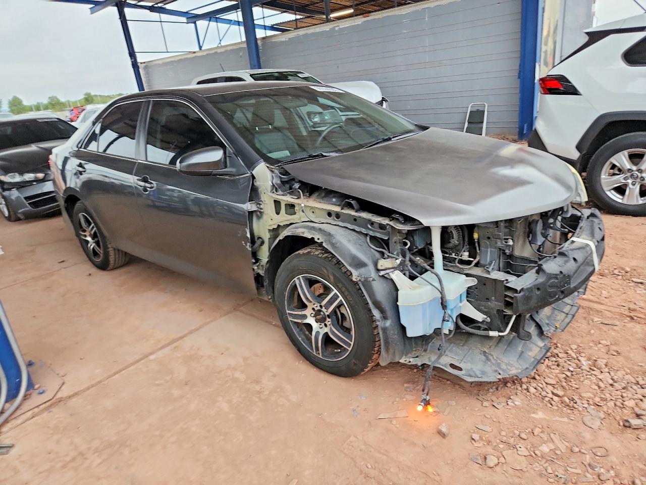 2012 TOYOTA CAMRY BASE photo 4