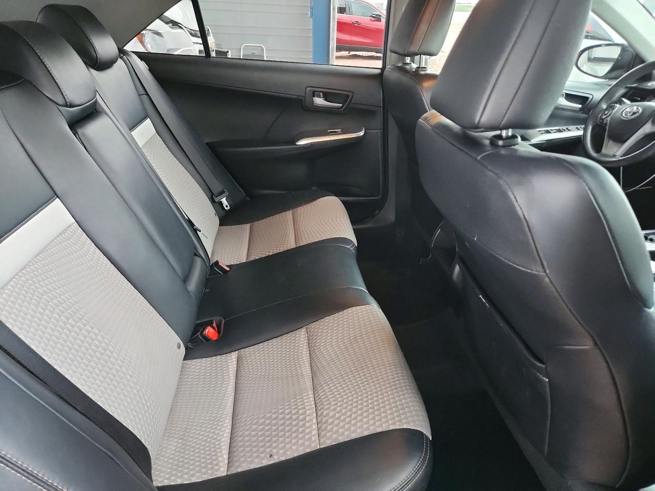 2012 TOYOTA CAMRY BASE photo 10