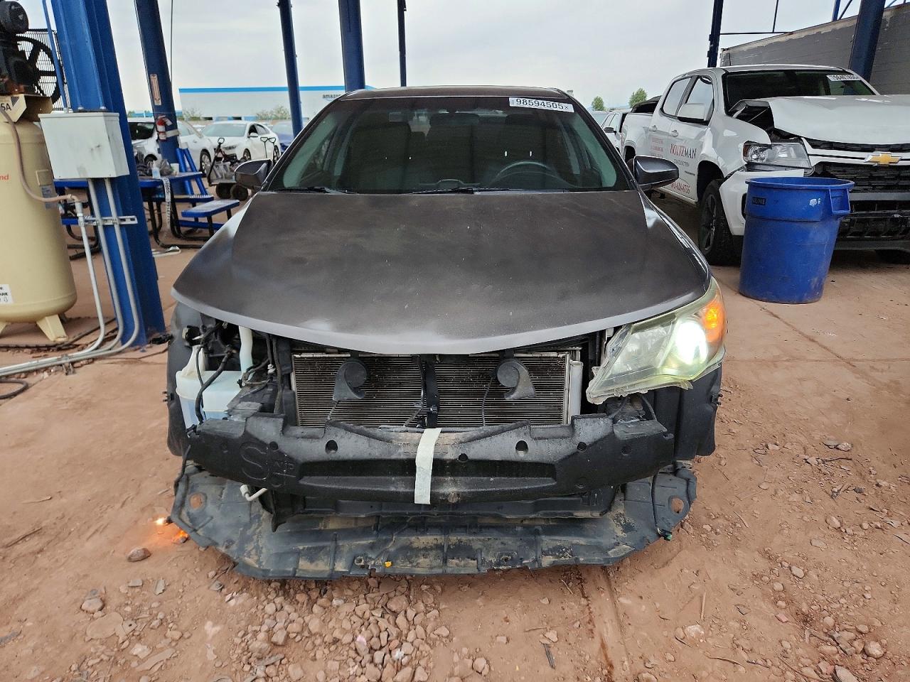 2012 TOYOTA CAMRY BASE photo 5