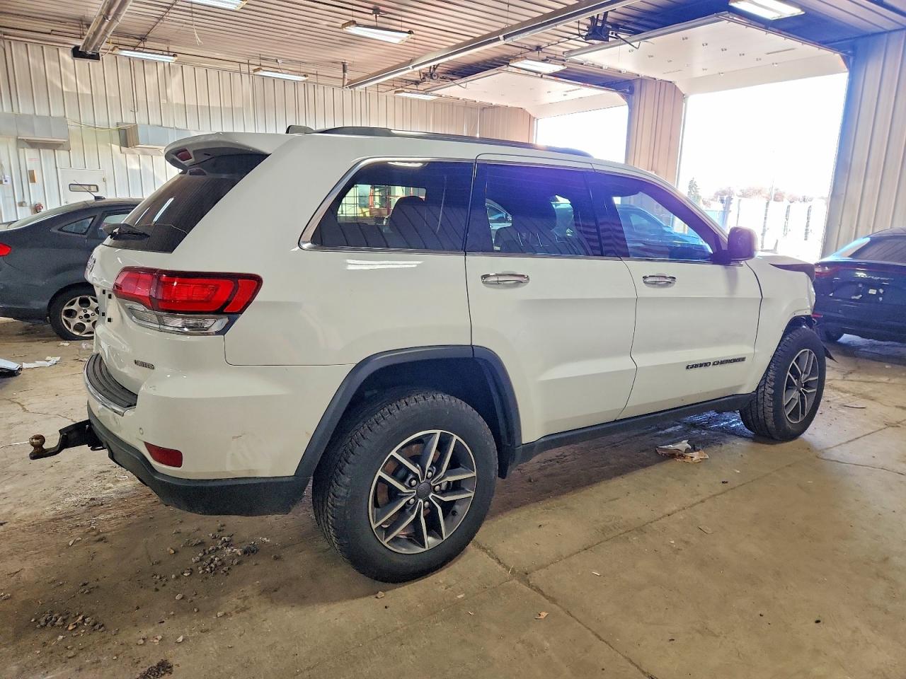 2022 JEEP GRAND CHEROKEE LIMITED photo 3