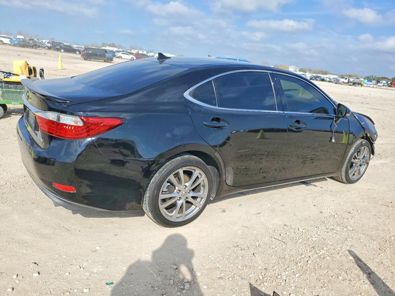 2013 LEXUS ES 350 photo 3