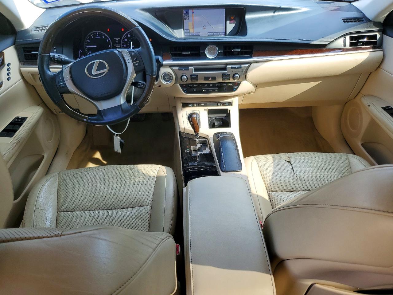 2013 LEXUS ES 350 photo 8